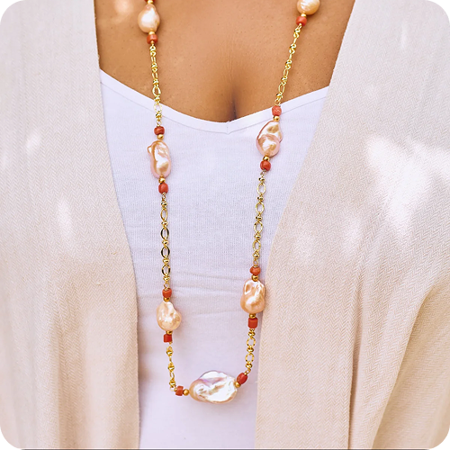 jewellery-banc-apinke-delicate-coral-gold-pendant-necklace 1
